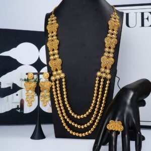Gold Floral Design Necklace Set
