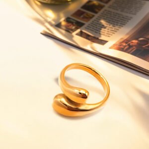 Minimalist Gold Wave Ring